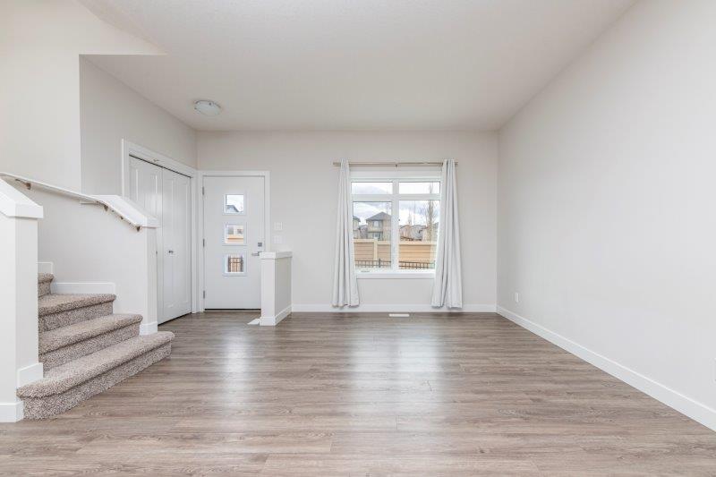 148 Sage Bluff Circle NW, Calgary, 3 Bedrooms Bedrooms, ,2.5 BathroomsBathrooms,Condos/Townhouses,For Rent,148 Sage Bluff Circle NW,2447