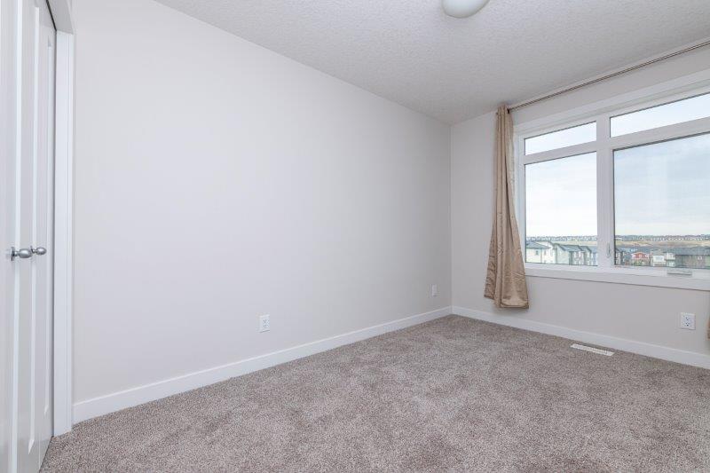 148 Sage Bluff Circle NW, Calgary, 3 Bedrooms Bedrooms, ,2.5 BathroomsBathrooms,Condos/Townhouses,For Rent,148 Sage Bluff Circle NW,2447