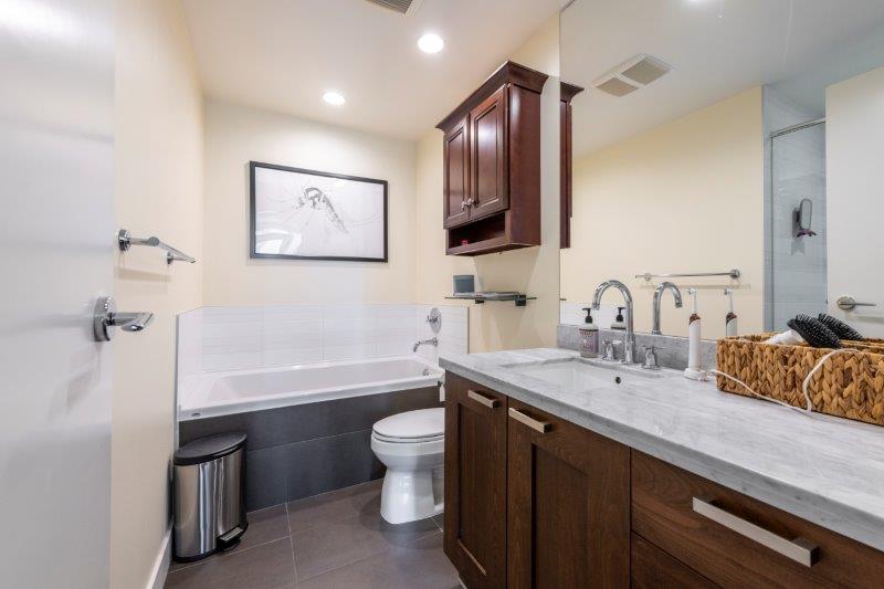 726, 222 Riverfront Ave SW, Calgary, 2 Bedrooms Bedrooms, ,2 BathroomsBathrooms,Condos/Townhouses,For Rent,Waterfront B,726, 222 Riverfront Ave SW,2490