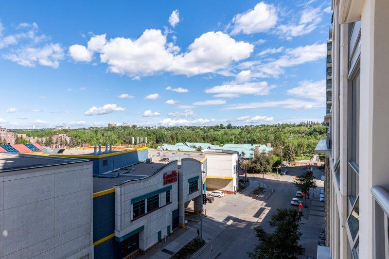 726, 222 Riverfront Ave SW, Calgary, 2 Bedrooms Bedrooms, ,2 BathroomsBathrooms,Condos/Townhouses,For Rent,Waterfront B,726, 222 Riverfront Ave SW,2490