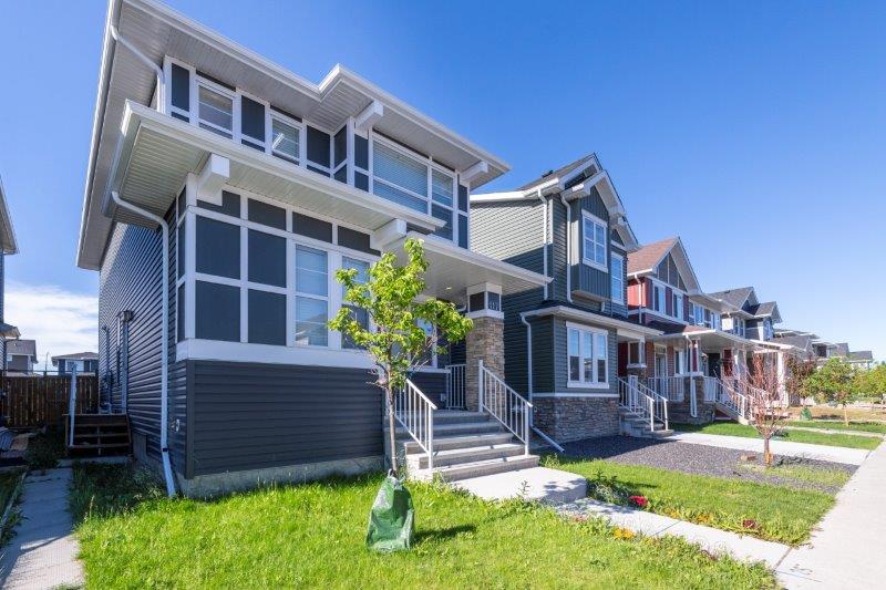 117 Redstone Park Northeast, Calgary, 3 Bedrooms Bedrooms, 0 ,2.5 BathroomsBathrooms,Condos/Townhouses,For Rent,117 Redstone Park Northeast,0,2491