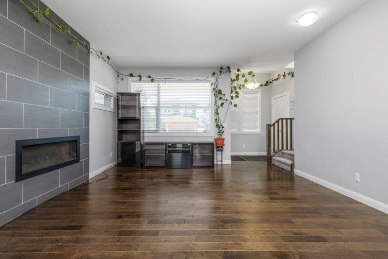 117 Redstone Park Northeast, Calgary, 3 Bedrooms Bedrooms, 0 ,2.5 BathroomsBathrooms,Condos/Townhouses,For Rent,117 Redstone Park Northeast,0,2491