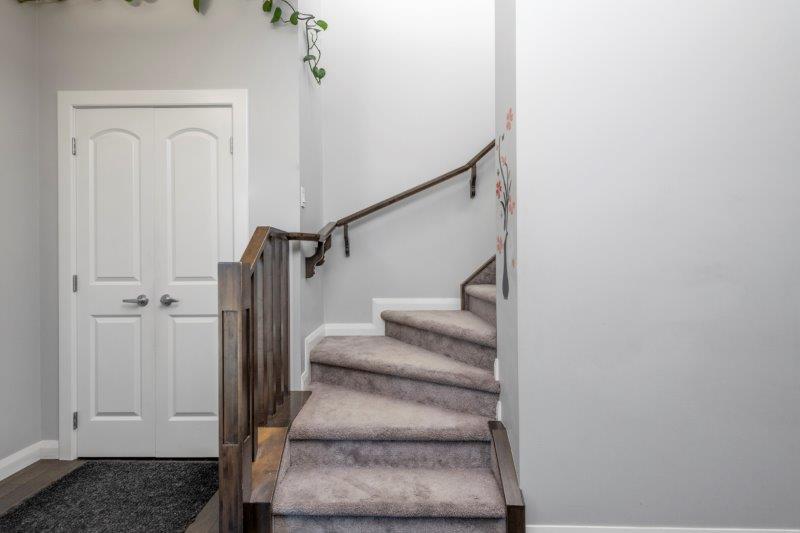 117 Redstone Park Northeast, Calgary, 3 Bedrooms Bedrooms, 0 ,2.5 BathroomsBathrooms,Condos/Townhouses,For Rent,117 Redstone Park Northeast,0,2491