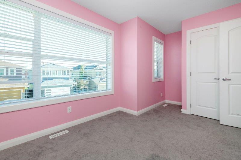 117 Redstone Park Northeast, Calgary, 3 Bedrooms Bedrooms, 0 ,2.5 BathroomsBathrooms,Condos/Townhouses,For Rent,117 Redstone Park Northeast,0,2491