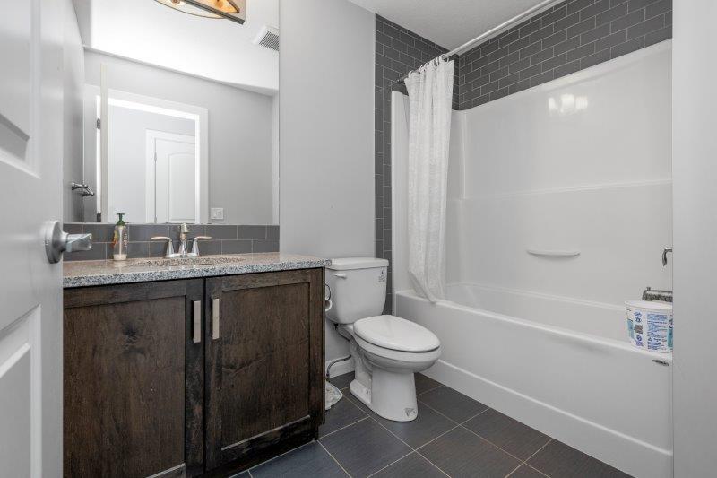 117 Redstone Park Northeast, Calgary, 3 Bedrooms Bedrooms, 0 ,2.5 BathroomsBathrooms,Condos/Townhouses,For Rent,117 Redstone Park Northeast,0,2491