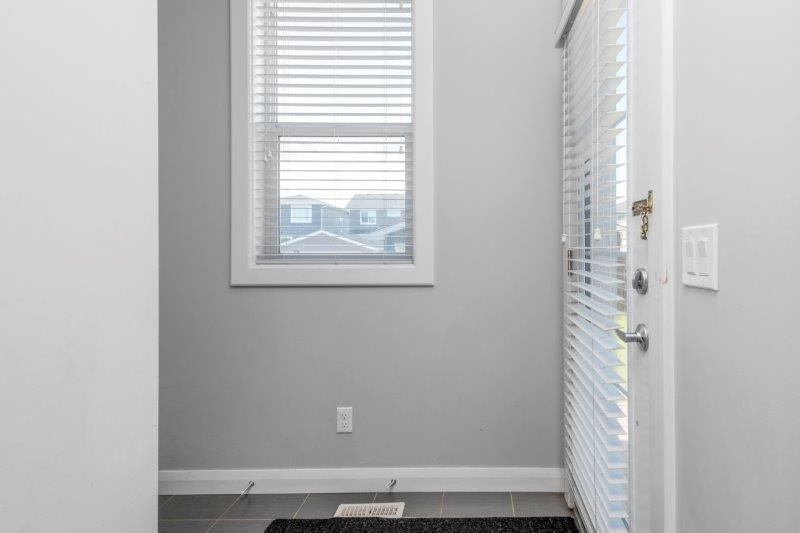 117 Redstone Park Northeast, Calgary, 3 Bedrooms Bedrooms, 0 ,2.5 BathroomsBathrooms,Condos/Townhouses,For Rent,117 Redstone Park Northeast,0,2491