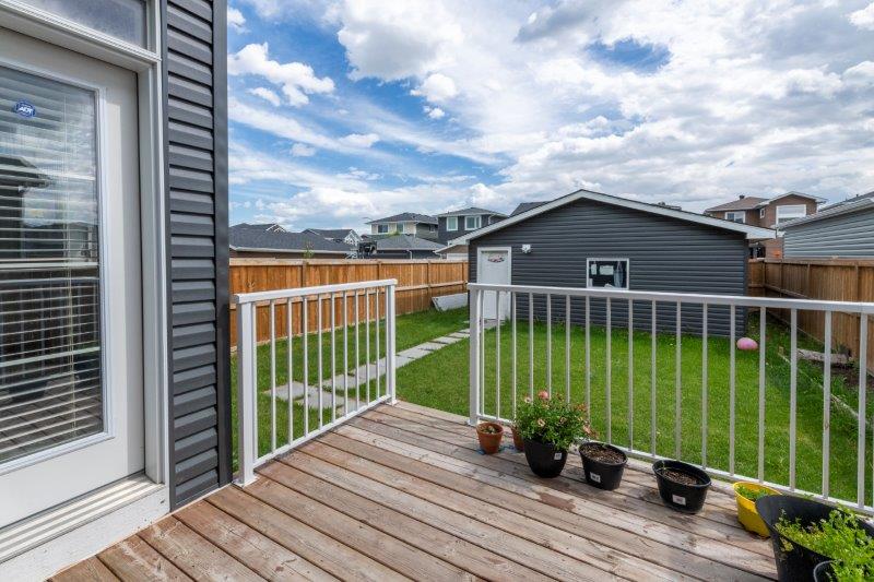 117 Redstone Park Northeast, Calgary, 3 Bedrooms Bedrooms, 0 ,2.5 BathroomsBathrooms,Condos/Townhouses,For Rent,117 Redstone Park Northeast,0,2491