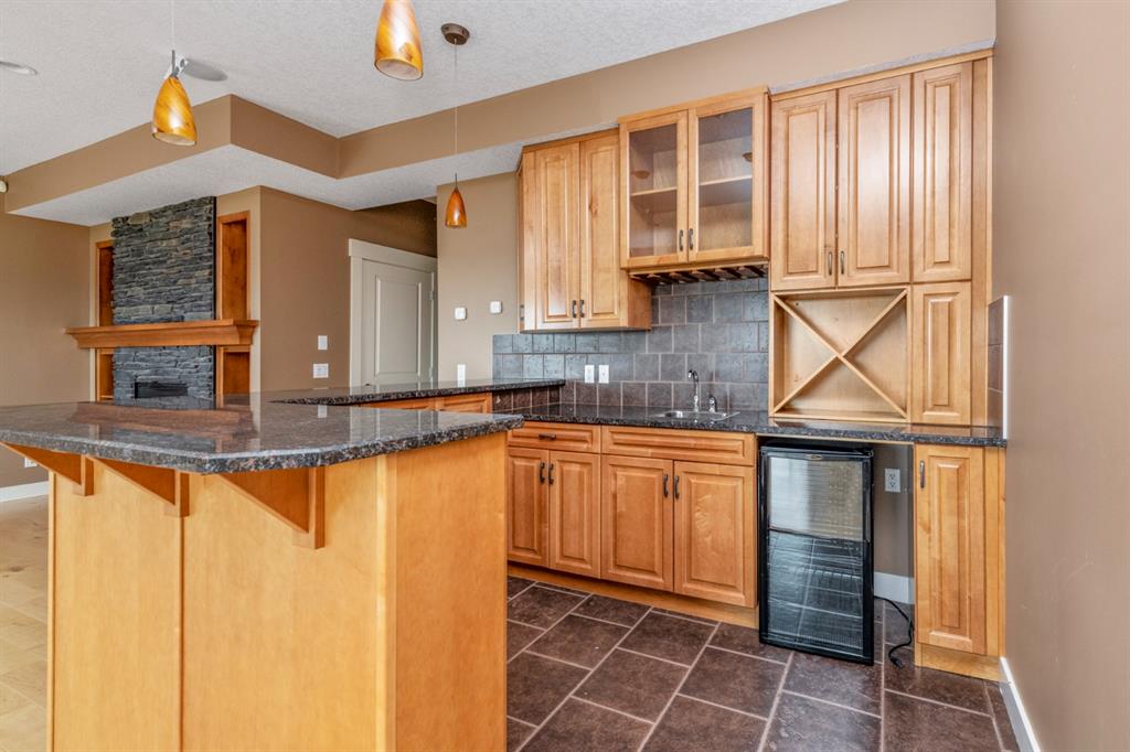 222 Tremblant Place SW, Calgary, 3 Bedrooms Bedrooms, ,3 BathroomsBathrooms,Houses,Sold,2501