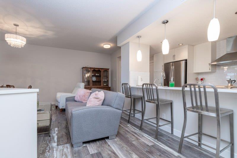 201, 32 Varsity Estates Circle NW, Calgary, 2 Bedrooms Bedrooms, 0 ,2 BathroomsBathrooms,Condos/Townhouses,For Rent,The Groves Of Varsity,201, 32 Varsity Estates Circle NW,0,2512