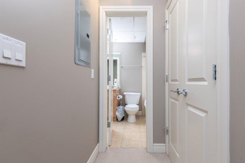 1202, 920 5 Avenue SW, Calgary, 1 Bedroom Bedrooms, ,1 BathroomBathrooms,Condos/Townhouses,For Rent,Five West - Tower 1,1202, 920 5 Avenue SW,2522