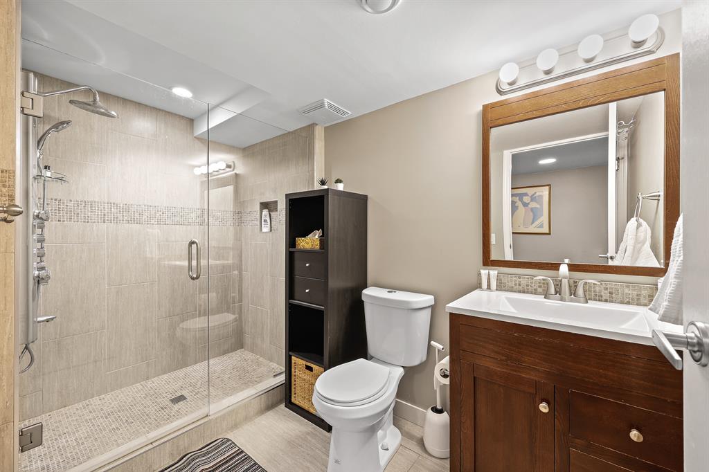 417 Douglas Woods Place SE, Calgary, 4 Bedrooms Bedrooms, ,3 BathroomsBathrooms,Houses,For Sale,2566