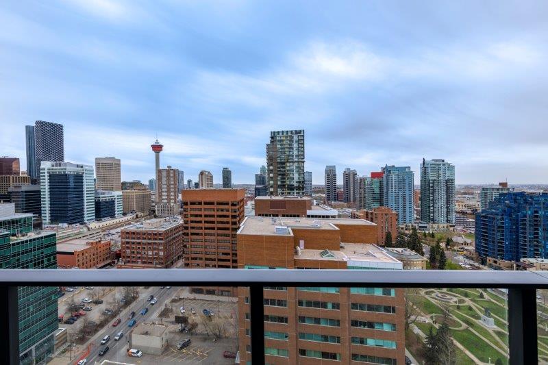 2008, 510 12 Avenue Southwest, Calgary, 2 Bedrooms Bedrooms, ,2 BathroomsBathrooms,Condos/Townhouses,For Rent,Park Central,2008, 510 12 Avenue Southwest,2570