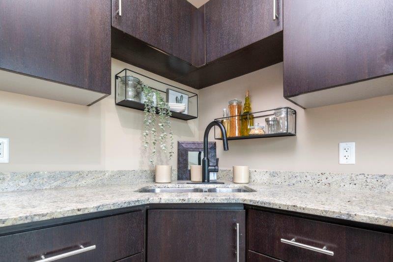 2003, 135 13 Ave SW, Calgary, 1.5 Bedrooms Bedrooms, ,1 BathroomBathrooms,Condos/Townhouses,Rented,Colours,2003, 135 13 Ave SW,2572
