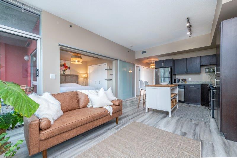 2003, 135 13 Ave SW, Calgary, 1.5 Bedrooms Bedrooms, ,1 BathroomBathrooms,Condos/Townhouses,Rented,Colours,2003, 135 13 Ave SW,2572