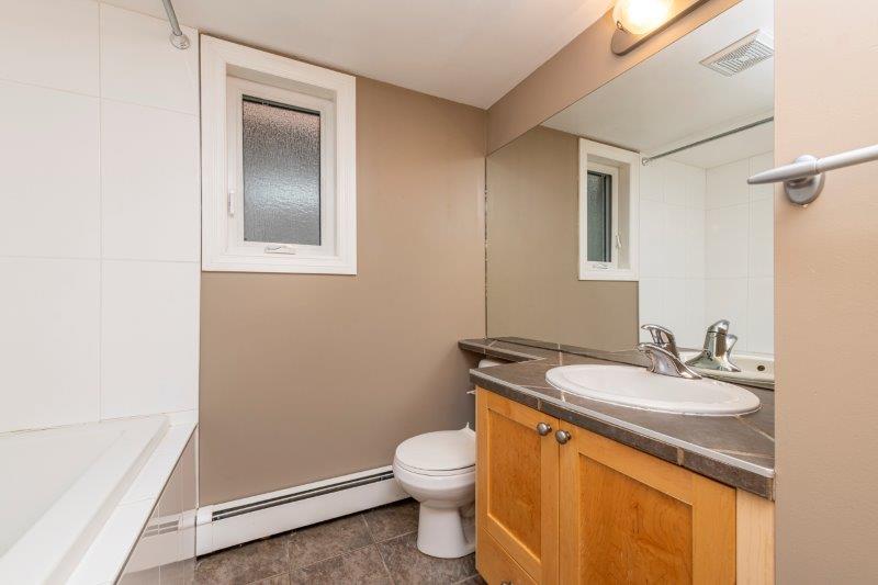 104, 343 4 Avenue Northeast, Calgary, 2 Bedrooms Bedrooms, 0 ,1 BathroomBathrooms,Condos/Townhouses,Rented,104, 343 4 Avenue Northeast,0,2574