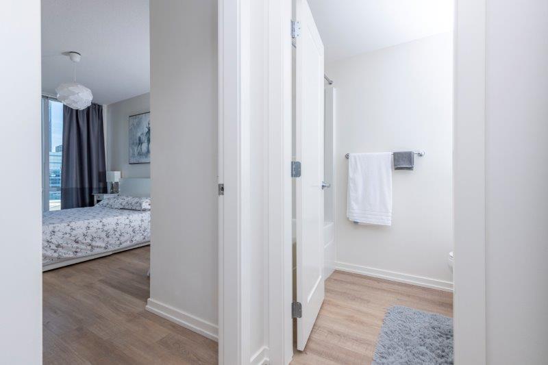 1502, 450 8 Avenue SE, Calgary, 1 Bedroom Bedrooms, ,1 BathroomBathrooms,Condos/Townhouses,For Rent,N3 Condos,1502, 450 8 Avenue SE,2588