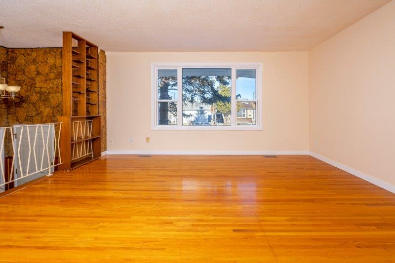 1040 Pensdale Crescent Southeast, Calgary, 6 Bedrooms Bedrooms, ,2.5 BathroomsBathrooms,Houses,Rented,1040 Pensdale Crescent Southeast,2615