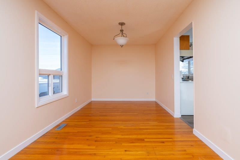 1040 Pensdale Crescent Southeast, Calgary, 6 Bedrooms Bedrooms, ,2.5 BathroomsBathrooms,Houses,Rented,1040 Pensdale Crescent Southeast,2615