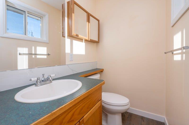 1040 Pensdale Crescent Southeast, Calgary, 6 Bedrooms Bedrooms, ,2.5 BathroomsBathrooms,Houses,Rented,1040 Pensdale Crescent Southeast,2615