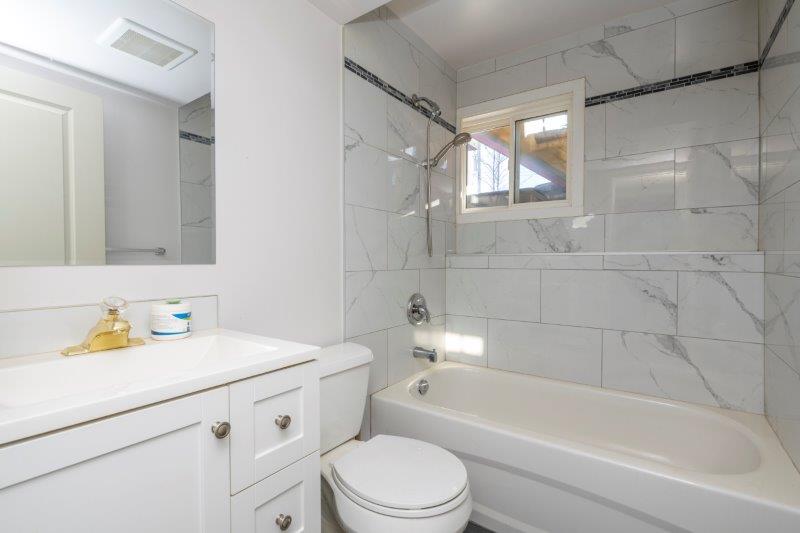 1040 Pensdale Crescent Southeast, Calgary, 6 Bedrooms Bedrooms, ,2.5 BathroomsBathrooms,Houses,Rented,1040 Pensdale Crescent Southeast,2615