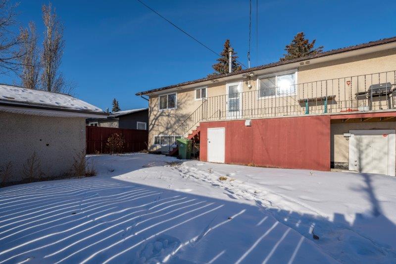 1040 Pensdale Crescent Southeast, Calgary, 6 Bedrooms Bedrooms, ,2.5 BathroomsBathrooms,Houses,Rented,1040 Pensdale Crescent Southeast,2615