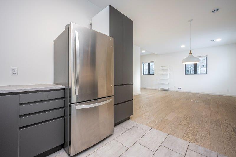 9 Rockhaven Green Northwest, Calgary, 2 Bedrooms Bedrooms, ,2 BathroomsBathrooms,Houses,For Rent,9 Rockhaven Green Northwest,2621
