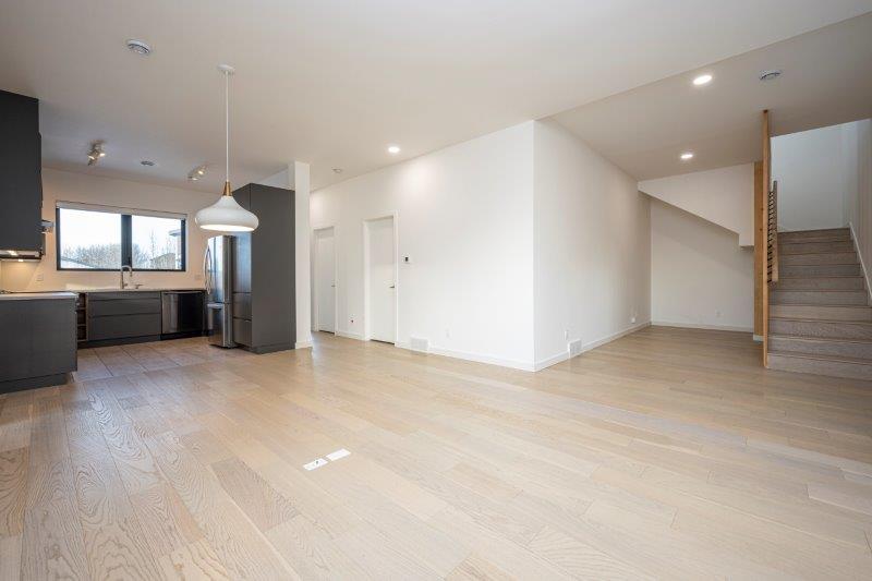9 Rockhaven Green Northwest, Calgary, 2 Bedrooms Bedrooms, ,2 BathroomsBathrooms,Houses,For Rent,9 Rockhaven Green Northwest,2621