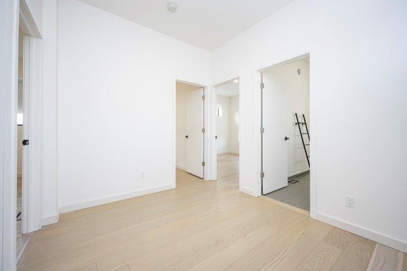 9 Rockhaven Green Northwest, Calgary, 2 Bedrooms Bedrooms, ,2 BathroomsBathrooms,Houses,For Rent,9 Rockhaven Green Northwest,2621