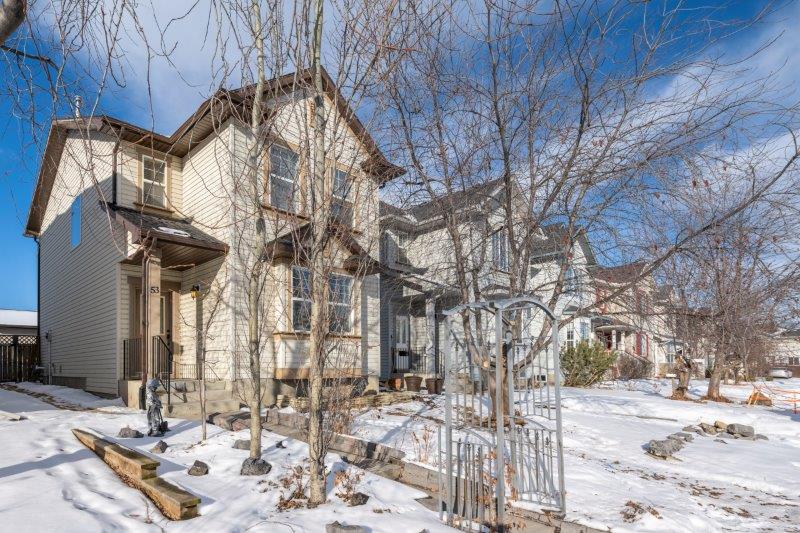 53 Bridleridge Gardens Southwest, Calgary, 3 Bedrooms Bedrooms, ,2.5 BathroomsBathrooms,Houses,For Rent,53 Bridleridge Gardens Southwest,2629