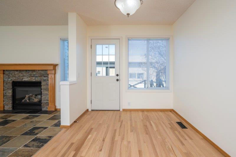 53 Bridleridge Gardens Southwest, Calgary, 3 Bedrooms Bedrooms, ,2.5 BathroomsBathrooms,Houses,For Rent,53 Bridleridge Gardens Southwest,2629