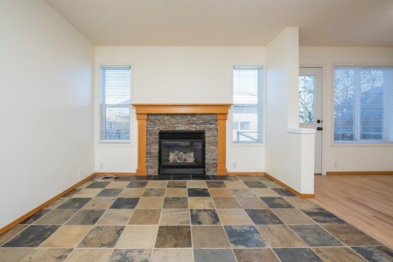 53 Bridleridge Gardens Southwest, Calgary, 3 Bedrooms Bedrooms, ,2.5 BathroomsBathrooms,Houses,For Rent,53 Bridleridge Gardens Southwest,2629