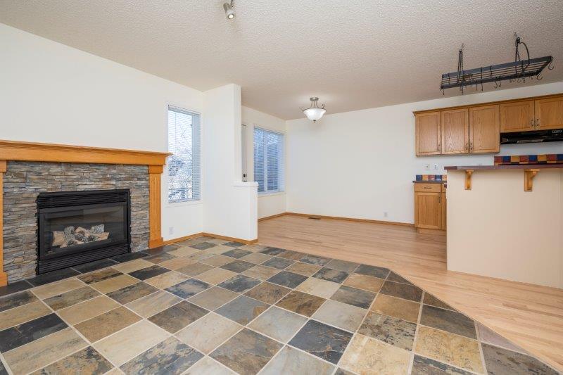 53 Bridleridge Gardens Southwest, Calgary, 3 Bedrooms Bedrooms, ,2.5 BathroomsBathrooms,Houses,For Rent,53 Bridleridge Gardens Southwest,2629