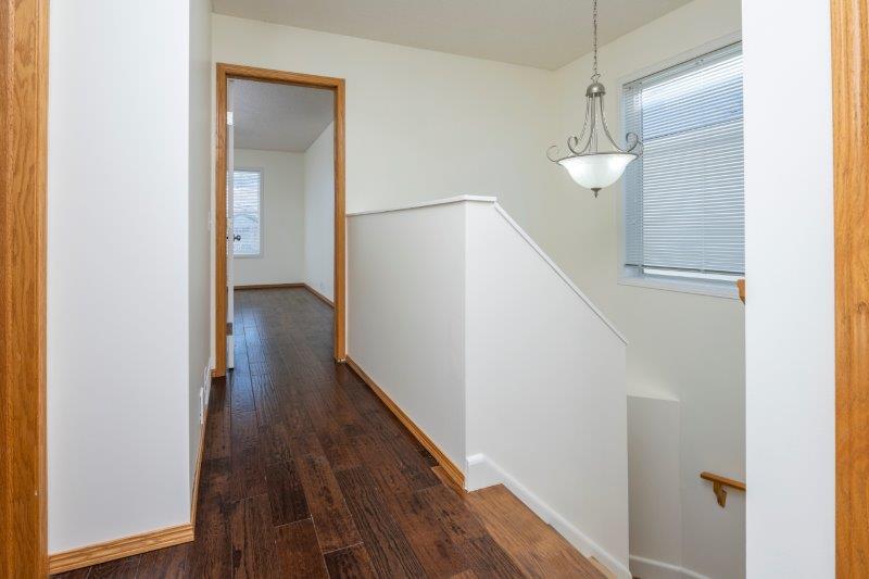 53 Bridleridge Gardens Southwest, Calgary, 3 Bedrooms Bedrooms, ,2.5 BathroomsBathrooms,Houses,For Rent,53 Bridleridge Gardens Southwest,2629