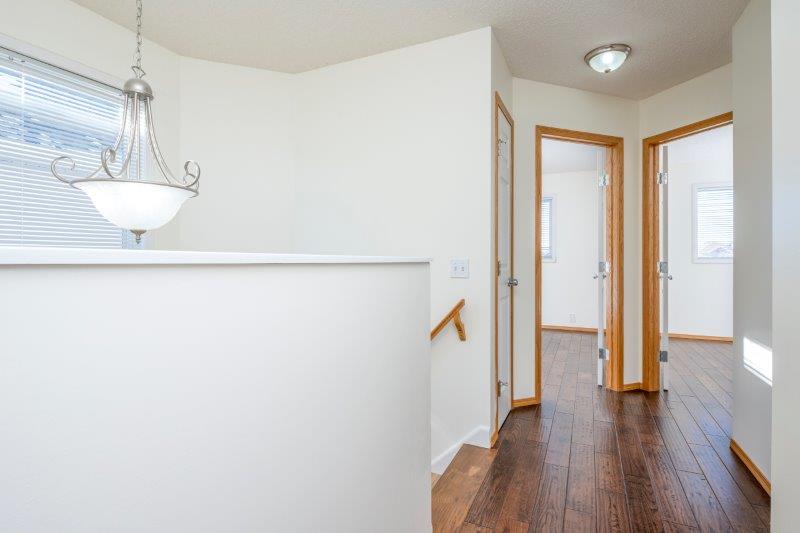 53 Bridleridge Gardens Southwest, Calgary, 3 Bedrooms Bedrooms, ,2.5 BathroomsBathrooms,Houses,For Rent,53 Bridleridge Gardens Southwest,2629