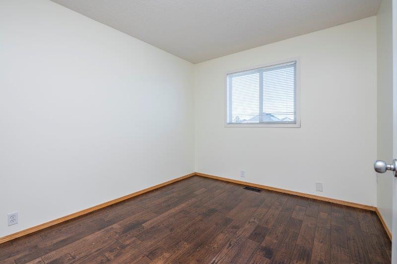 53 Bridleridge Gardens Southwest, Calgary, 3 Bedrooms Bedrooms, ,2.5 BathroomsBathrooms,Houses,For Rent,53 Bridleridge Gardens Southwest,2629