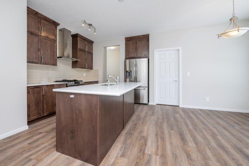 85 Yorkville Terrace SW, Calgary, 3 Bedrooms Bedrooms, 0 ,2.5 BathroomsBathrooms,Houses,For Rent,85 Yorkville Terrace SW,0,2635