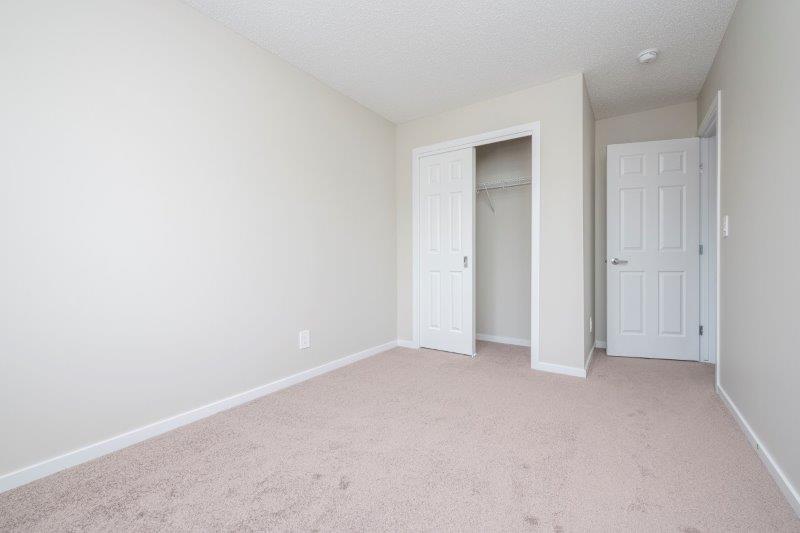 85 Yorkville Terrace SW, Calgary, 3 Bedrooms Bedrooms, 0 ,2.5 BathroomsBathrooms,Houses,For Rent,85 Yorkville Terrace SW,0,2635