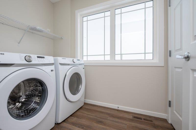 85 Yorkville Terrace SW, Calgary, 3 Bedrooms Bedrooms, 0 ,2.5 BathroomsBathrooms,Houses,For Rent,85 Yorkville Terrace SW,0,2635