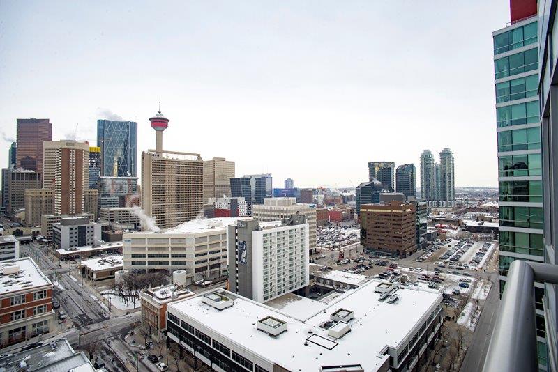 1702, 215 13 Avenue SW, Calgary, 1 Bedroom Bedrooms, ,1 BathroomBathrooms,Condos/Townhouses,Sold,Union Square,1702, 215 13 Avenue SW,17,2643