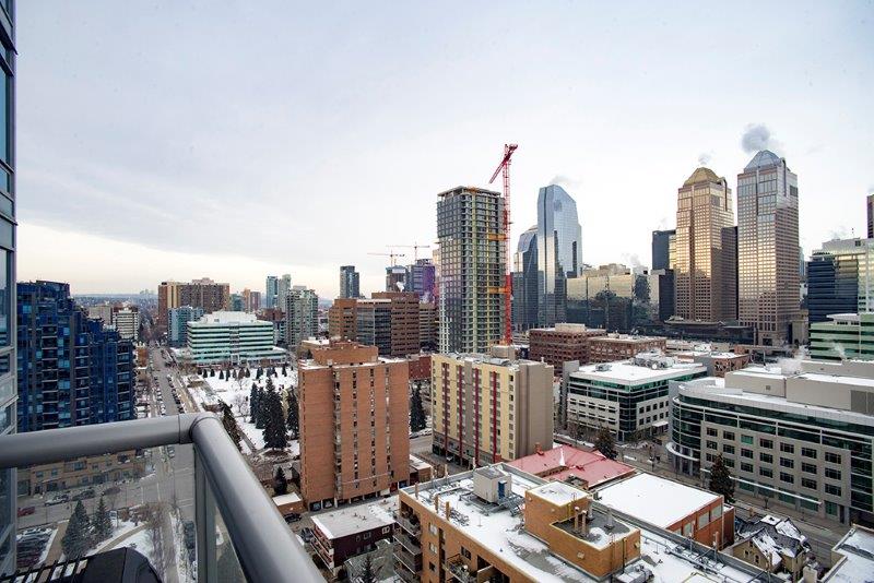 1702, 215 13 Avenue SW, Calgary, 1 Bedroom Bedrooms, ,1 BathroomBathrooms,Condos/Townhouses,Sold,Union Square,1702, 215 13 Avenue SW,17,2643