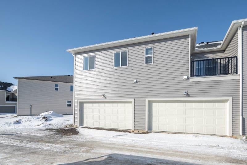 210 Cityside Grove Northeast, Calgary, 3 Bedrooms Bedrooms, ,2.5 BathroomsBathrooms,Condos/Townhouses,For Rent,210 Cityside Grove Northeast,2644