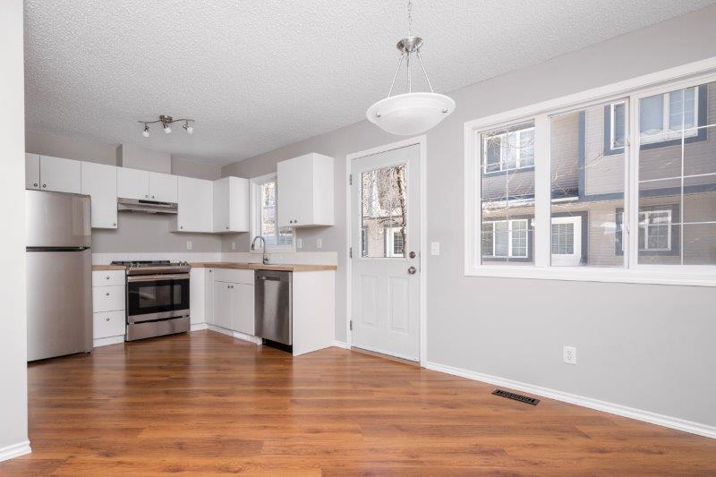 34 Eversyde Point Southwest, Calgary, 3.5 Bedrooms Bedrooms, ,3 BathroomsBathrooms,Condos/Townhouses,Rented,Stonecroft Evergreen,34 Eversyde Point Southwest,2646