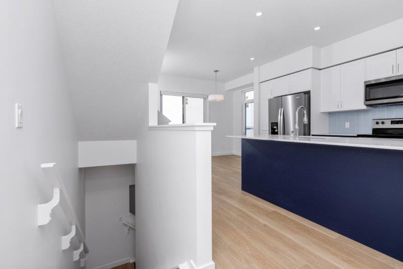 8527 19 Avenue Southeast, CALGARY, 3 Bedrooms Bedrooms, ,2.5 BathroomsBathrooms,Condos/Townhouses,For Rent,8527 19 Avenue Southeast,2651
