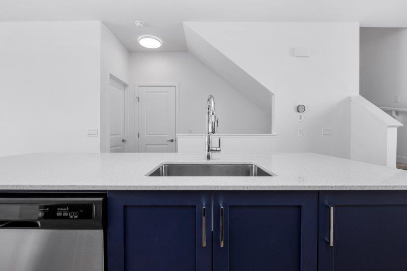 8527 19 Avenue Southeast, CALGARY, 3 Bedrooms Bedrooms, ,2.5 BathroomsBathrooms,Condos/Townhouses,For Rent,8527 19 Avenue Southeast,2651