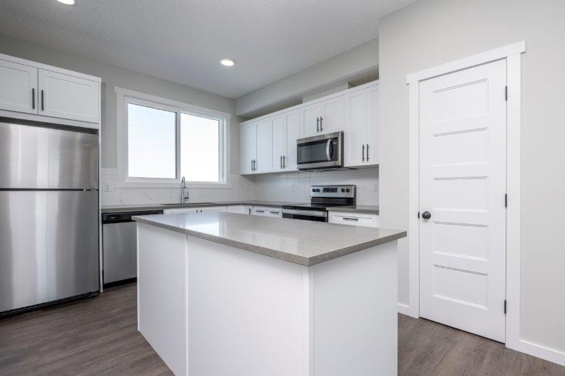 117 Belmont Drive SW, Calgary, 3.5 Bedrooms Bedrooms, 0 ,2.5 BathroomsBathrooms,Houses,For Rent,117 Belmont Drive SW,0,2656