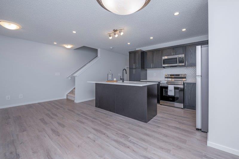 1395 148 Avenue Northwest, Calgary, 3 Bedrooms Bedrooms, ,2.5 BathroomsBathrooms,Condos/Townhouses,For Rent,1395 148 Avenue Northwest,2690
