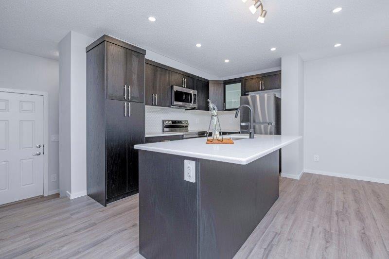 1395 148 Avenue Northwest, Calgary, 3 Bedrooms Bedrooms, ,2.5 BathroomsBathrooms,Condos/Townhouses,For Rent,1395 148 Avenue Northwest,2690
