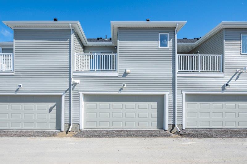 1395 148 Avenue Northwest, Calgary, 3 Bedrooms Bedrooms, ,2.5 BathroomsBathrooms,Condos/Townhouses,For Rent,1395 148 Avenue Northwest,2690
