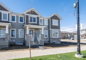 1395 148 Avenue Northwest, Calgary, 3 Bedrooms Bedrooms, ,2.5 BathroomsBathrooms,Condos/Townhouses,For Rent,1395 148 Avenue Northwest,2690