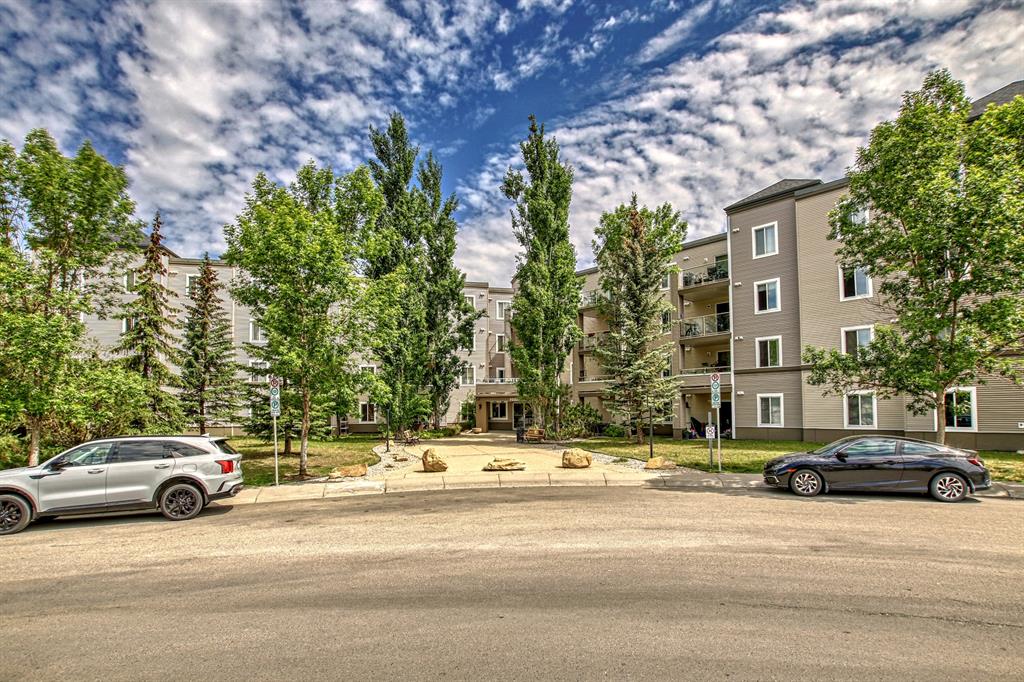 #305, 4000 Somervale Court SW, Calgary, 1 Bedroom Bedrooms, ,2 BathroomsBathrooms,Condos/Townhouses,Sold,Somerset Crossing,3,2699
